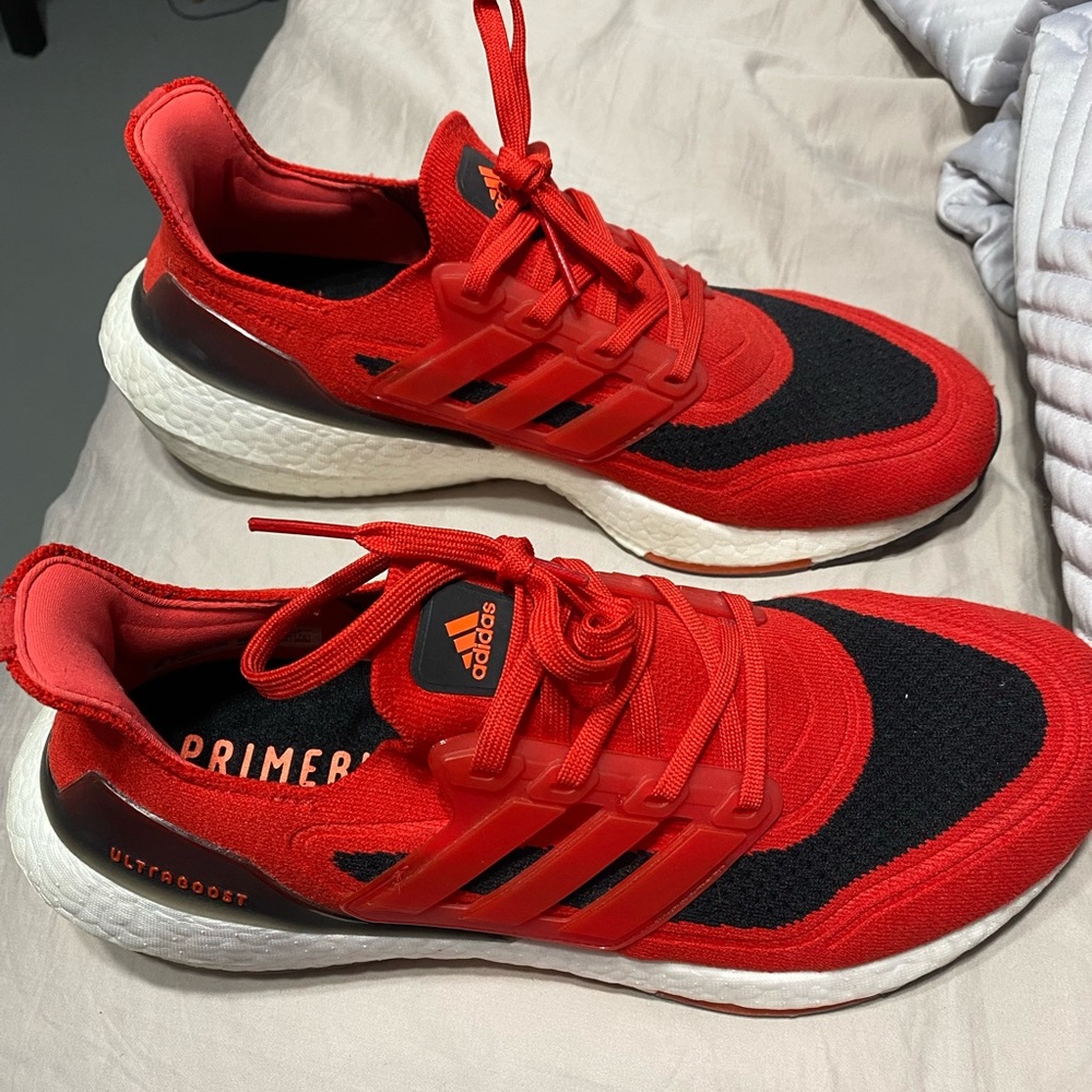Ultraboost 21 Solar red mens size 9 1/2